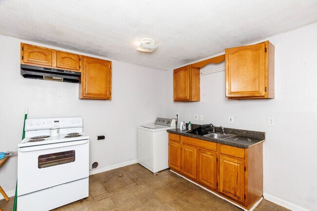 Photo - 8017 1st Ave S Unidad A