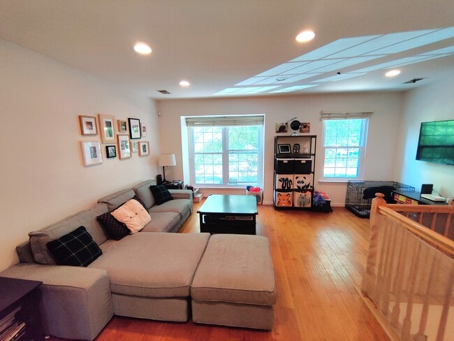 Photo - 14 S Gordon St