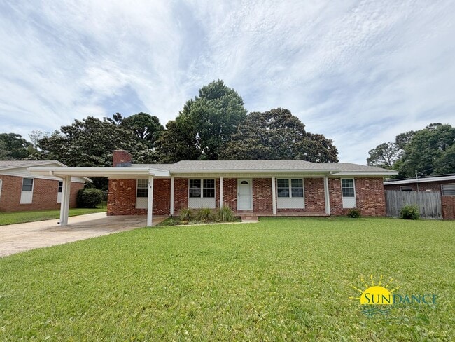 Building Photo - Lovely 3 Bedroom Home in Fort Walton Beach!