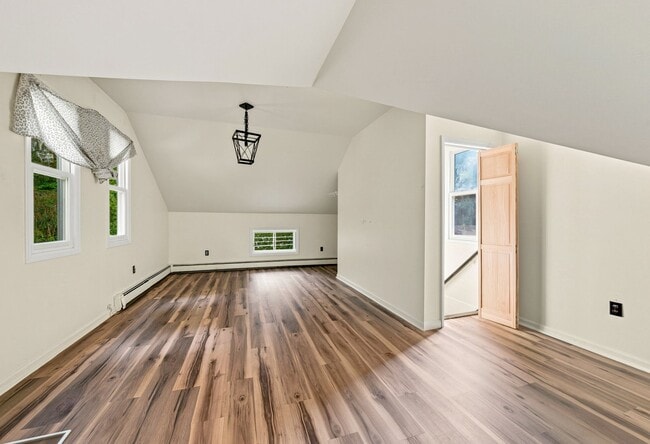 Photo - 8 McCroy Dr