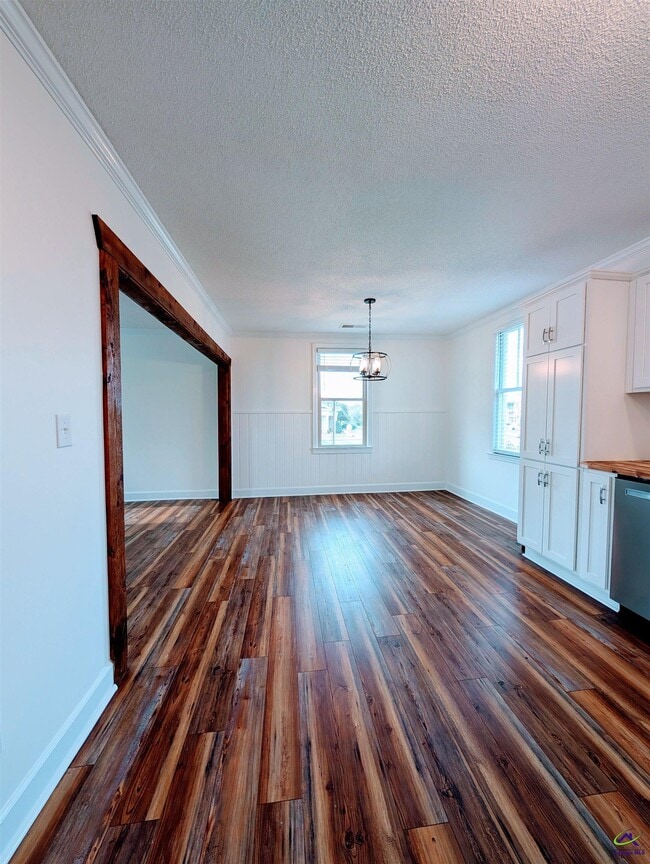 Photo - 1108 Washington St