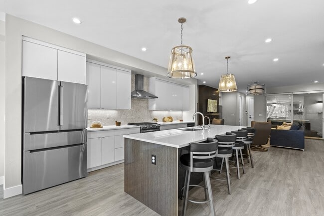 Photo - 3224 W 16th Ave