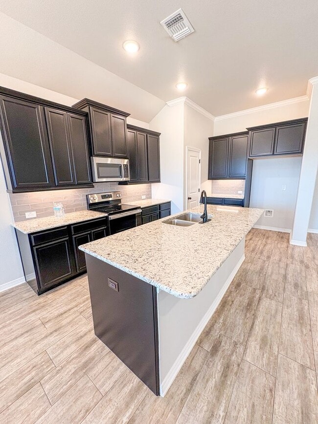Photo - 701 Juniper Dr