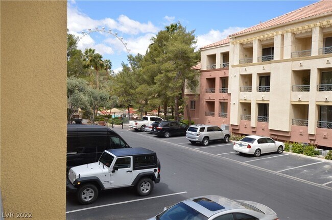 Building Photo - 270 E Flamingo Rd Rental