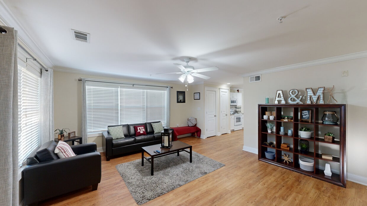 Photo - Woodlands Apartments 721