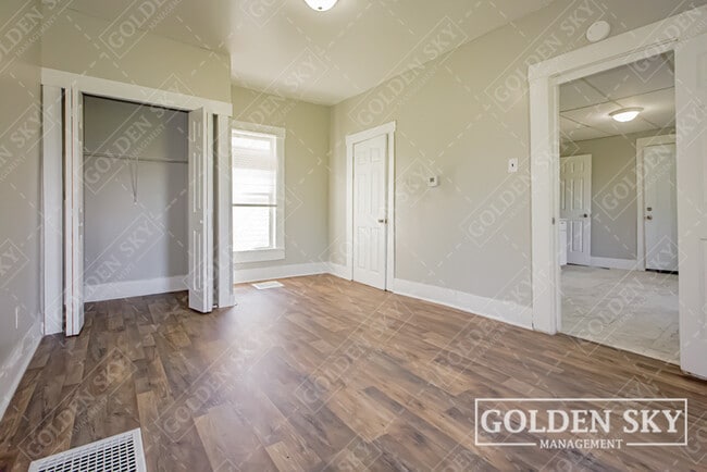 Photo - 2207 S Walnut St Unit 2