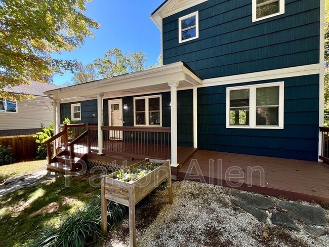 Photo - 126 Locust Ct