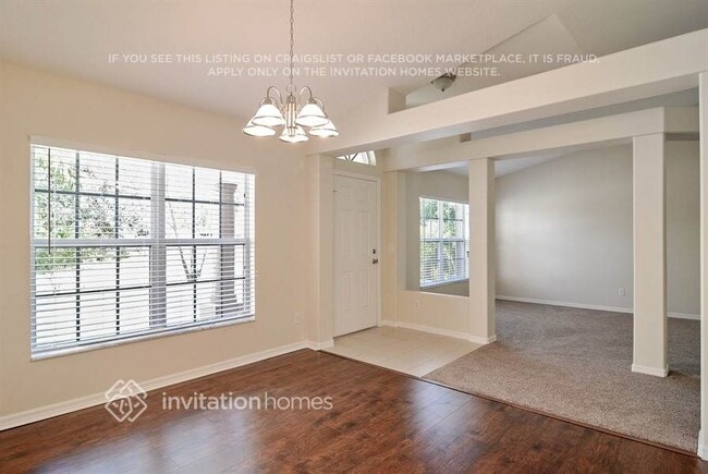 Photo - 2090 SW Capeador St