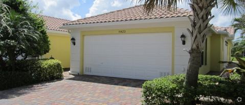 Building Photo - 11423 SW Pembroke Dr Rental
