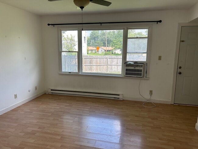 Photo - 14543 Archer Ave