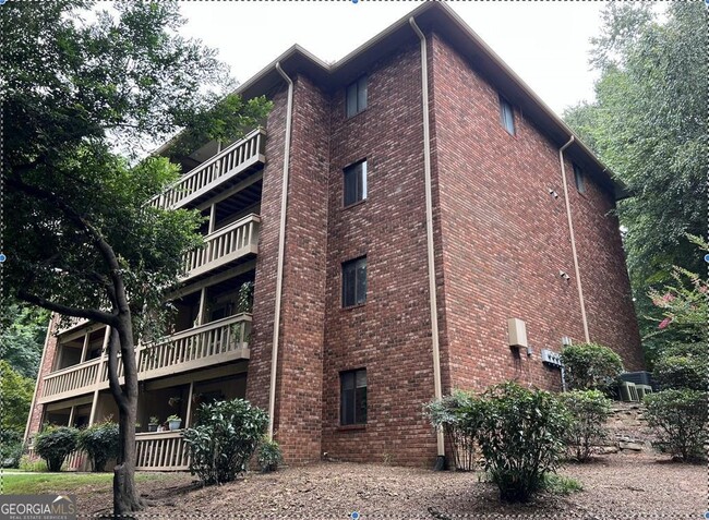 Photo - 174 Talmadge St Unit APT 14