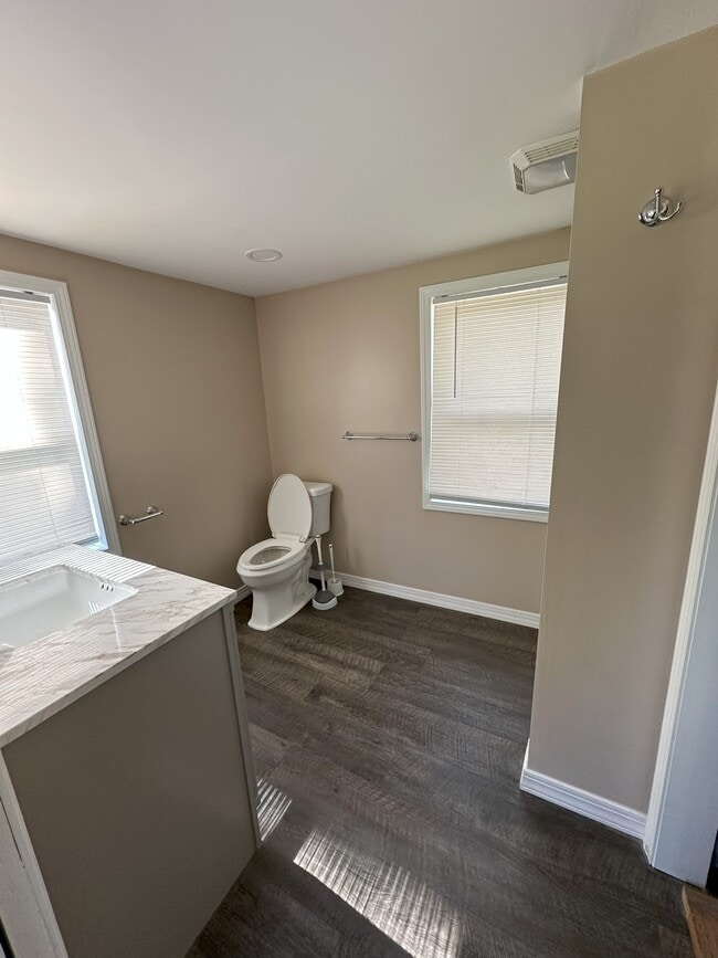 Photo - 2273 S County Line Rd