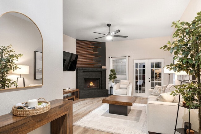 506 James Loop Unit SI ID1630306P