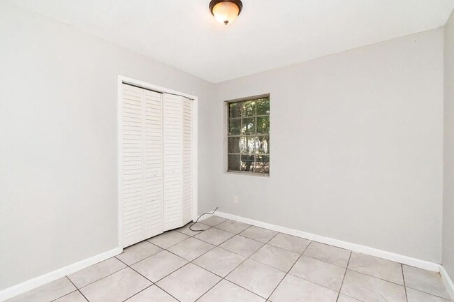 Building Photo - 1517 Colgin St