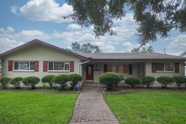 Building Photo - 5215 Cheena Dr Rental