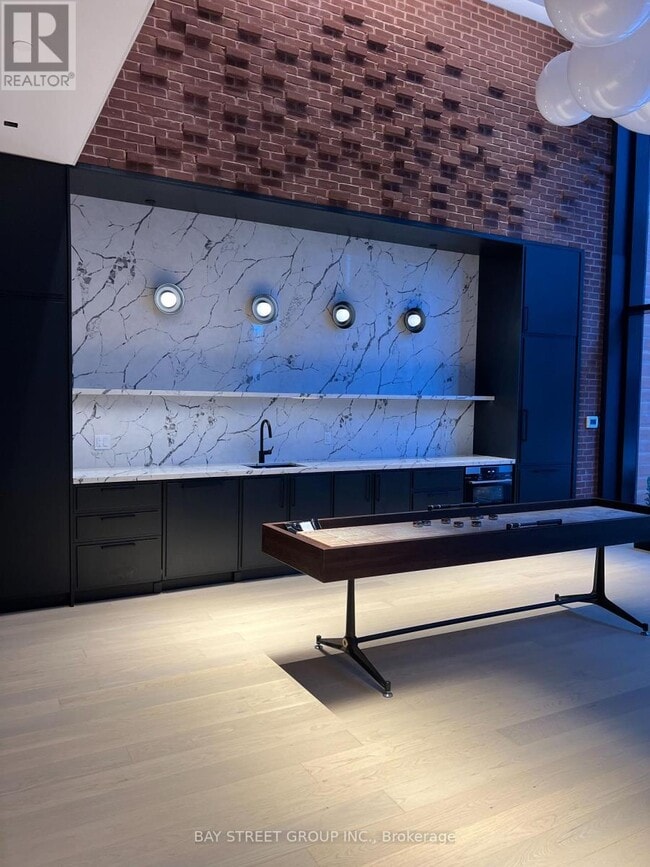 Photo - 3220 William Coltson Ave Unité 711