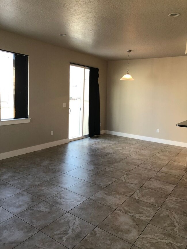 Photo - Gorgeous Lehi Townhome