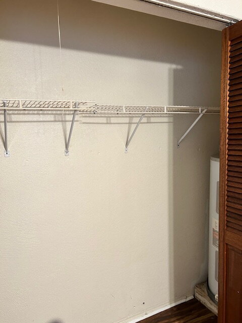 Photo - 1/2  Duplex - Large two bedroom with W/D hook up, Seminole FL