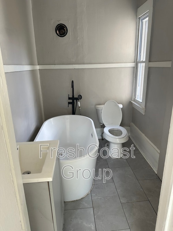 Photo - 5940 Engel Ave Unidad 2