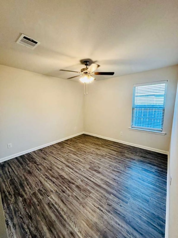 Photo - 24359 Dawson Ct