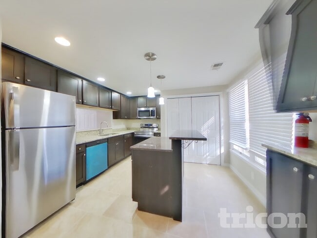 Photo - 3695 Masthead Trail