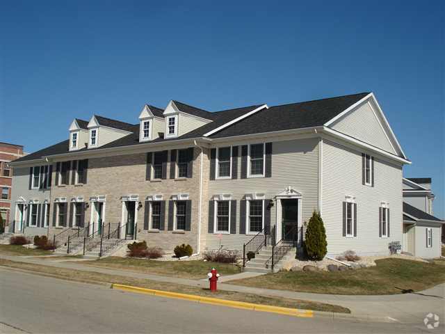 Building Photo - 2533 Leopold Way Unit 2533 Leopold Rental