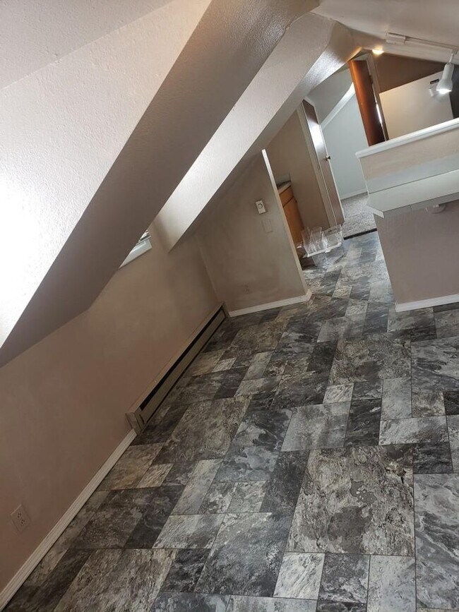 Photo - 638 Miles Ave Unit 3