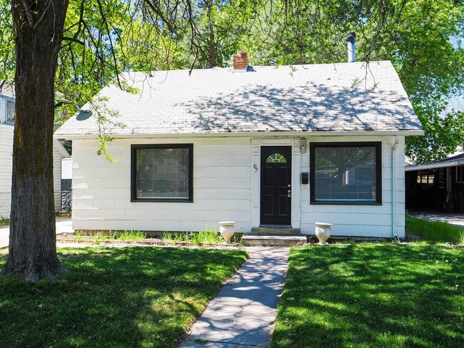 Building Photo - 3 Bed Bungalow Near BYU & UVU – Large Private Yard