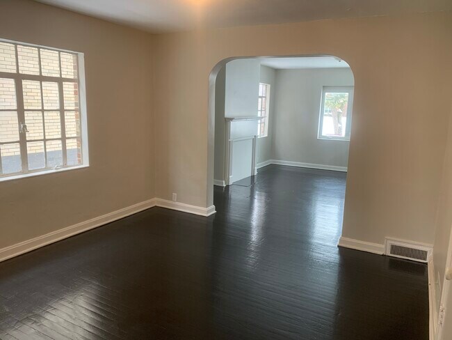 Photo - 1466 Forest St Unit A