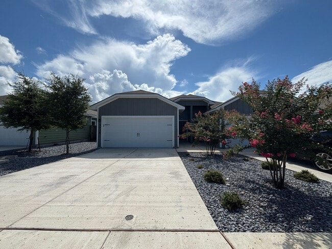 Luxury Duplex 3/2 in Seguin - Luxury Duplex 3/2 in Seguin Casa Adosada