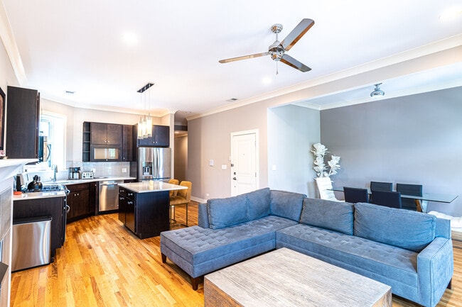 Photo - 3432 S Giles Ave Unidad 3s