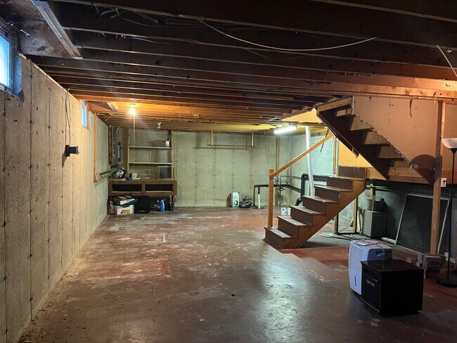 Photo - 56 Champlain St