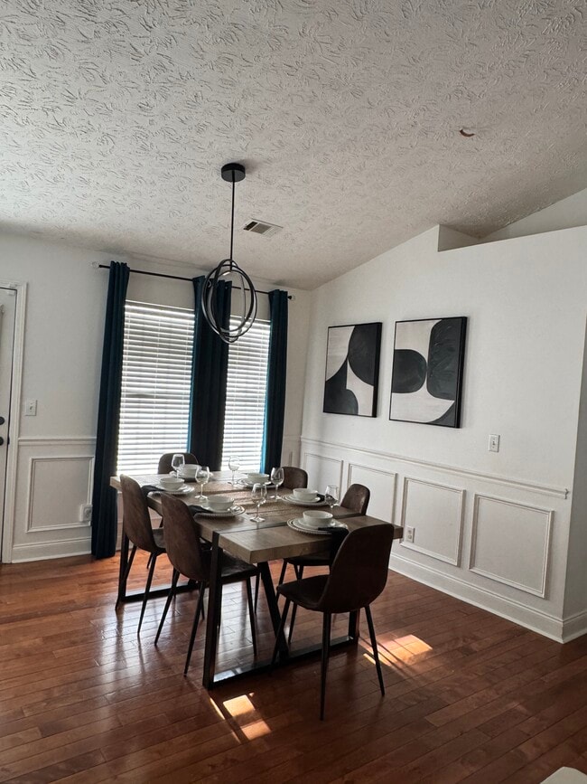 Photo - 601 Catrina Ct