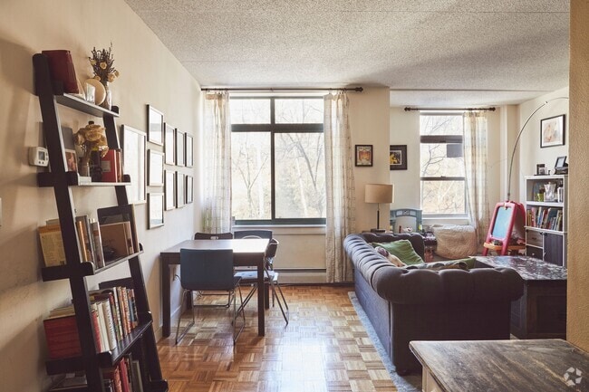 Building Photo - 130 Bradhurst Ave. Rental