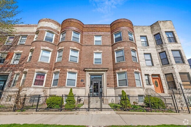 Building Photo - 4421 S Prairie Ave Unit G Rental