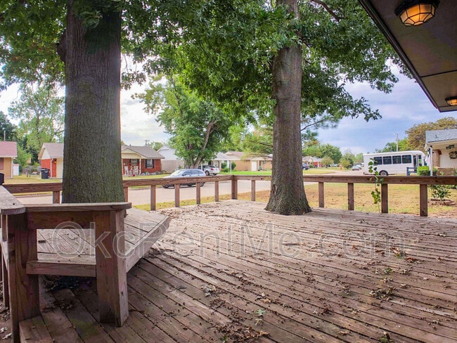 Photo - 805 N Markwell Ave