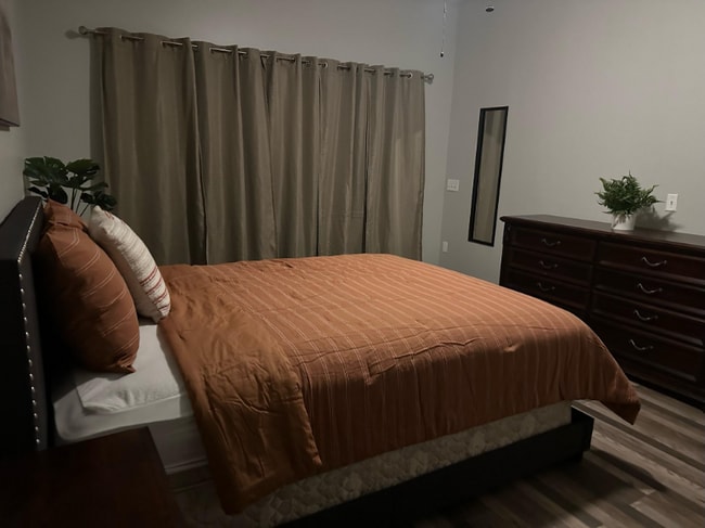 Photo - 1806 Superior Ct