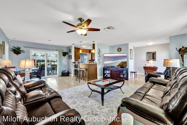 Photo - 3 br, 2 bath House - 1229 SW 54th Street