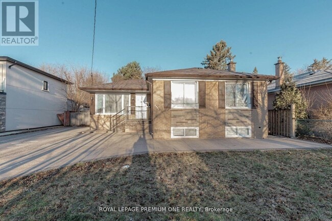 Photo - 2085 Bridge Rd