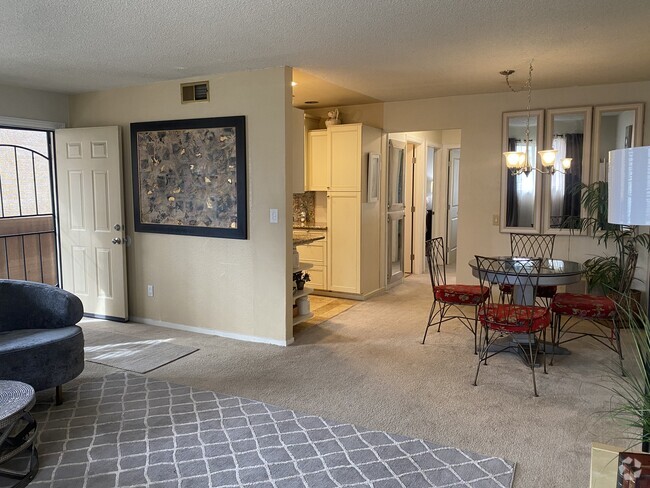 Building Photo - 6257 Longford Dr Unit Private Condo