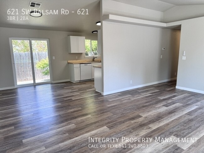 Photo - 621 SW Balsam Rd Unit 621