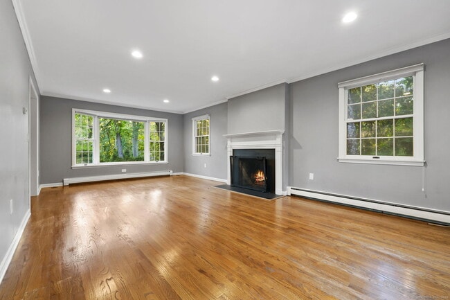 Photo - 35 Turner Dr