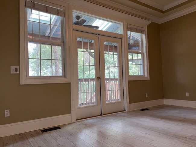 Photo - 34 Cobblestone Ct