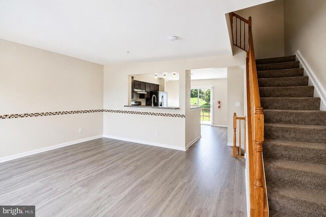 Photo - 638 Villager Cir