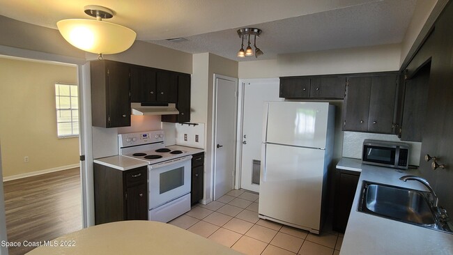 Photo - 231 Shore Ln