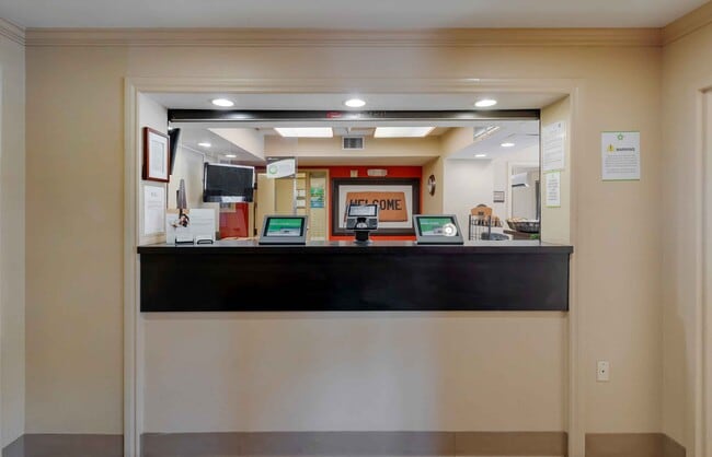 Furnished Studio-Fremont - Fremont Blvd. South