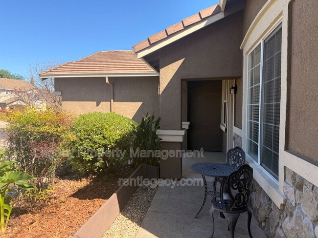 Photo - 4711 Summerset Dr