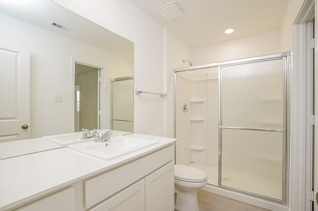 Photo - 319 Bush Mdw Ln