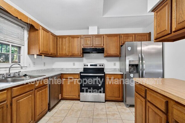 Photo - 1112 Eagle Rd