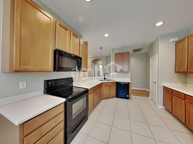 Photo - 2311 124th Dr E